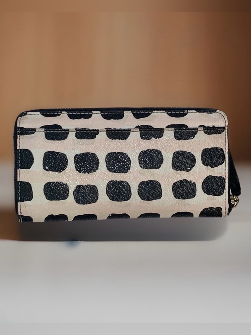 Kate Spade Striped Polka Dot Large Zip Wallet - Picture 2 of 6